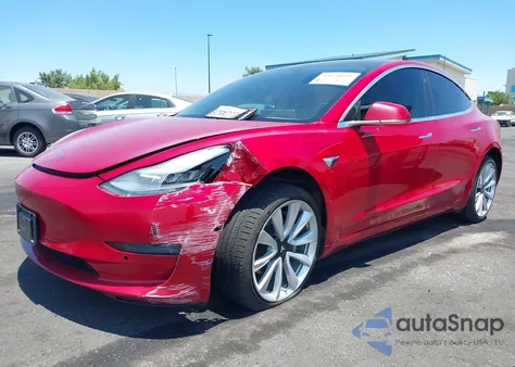 2019 Tesla Model 3 Long Range/Performance z USA, uszkodzony, nr VIN 5YJ3E1EB1KF365466